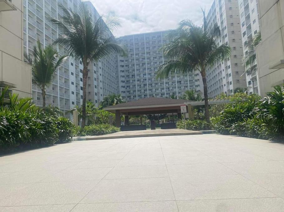 Shore 1 & 3 Residences Moa 1Br With Balcony By Darpm Manila Eksteriør billede