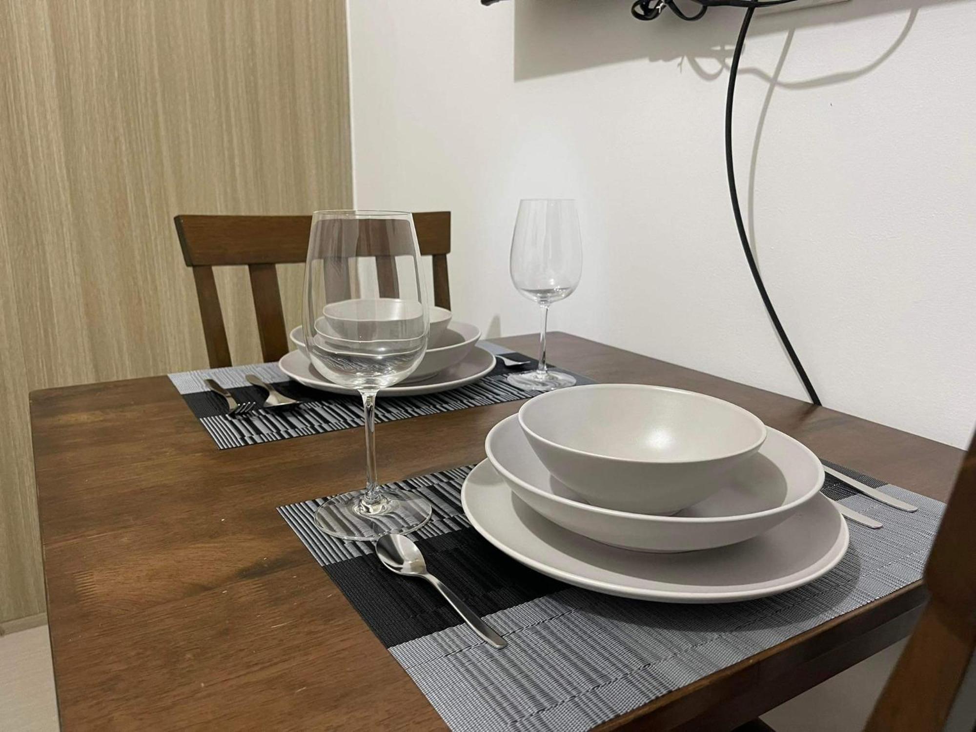 Shore 1 & 3 Residences Moa 1Br With Balcony By Darpm Manila Eksteriør billede