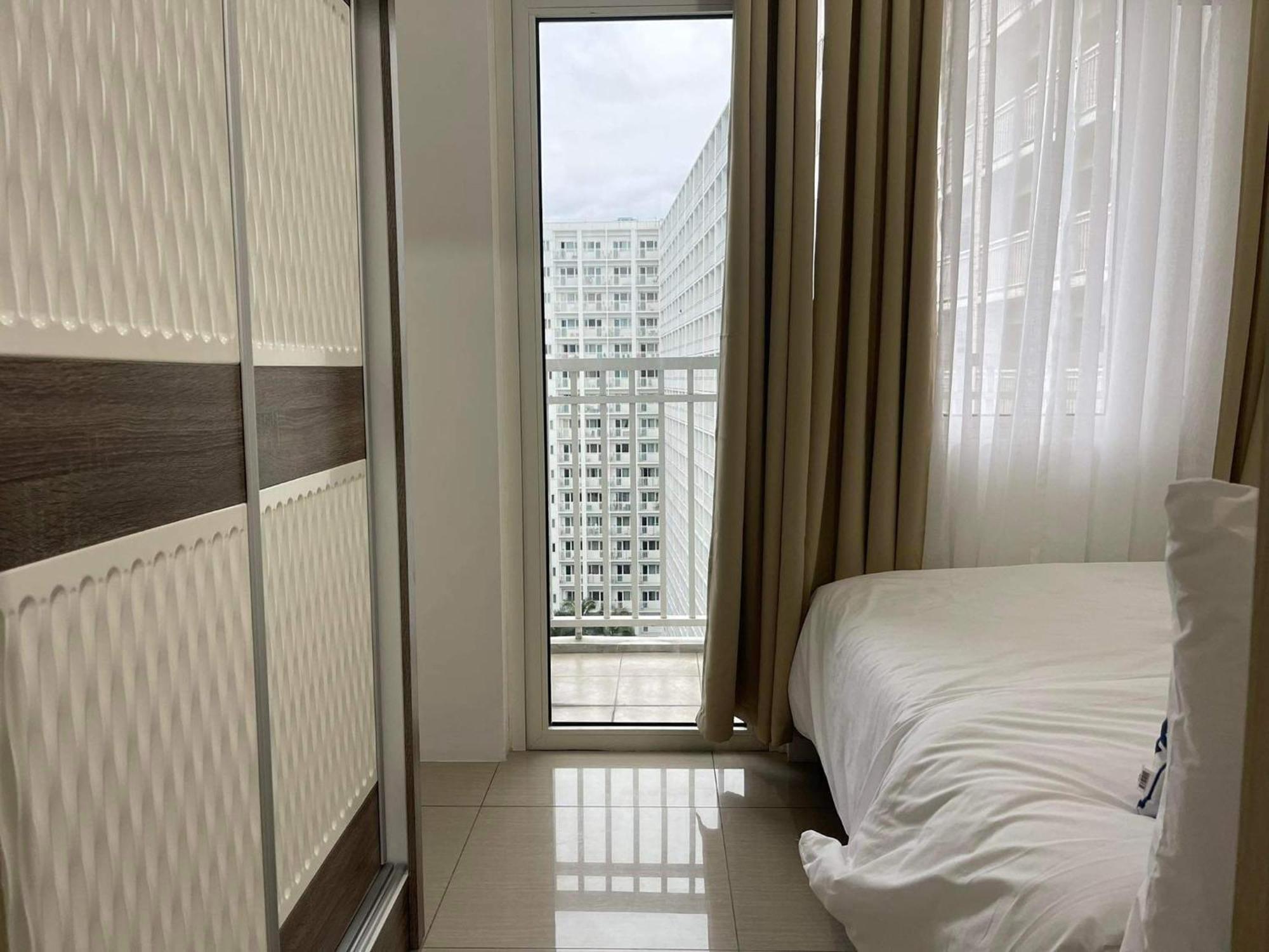 Shore 1 & 3 Residences Moa 1Br With Balcony By Darpm Manila Eksteriør billede