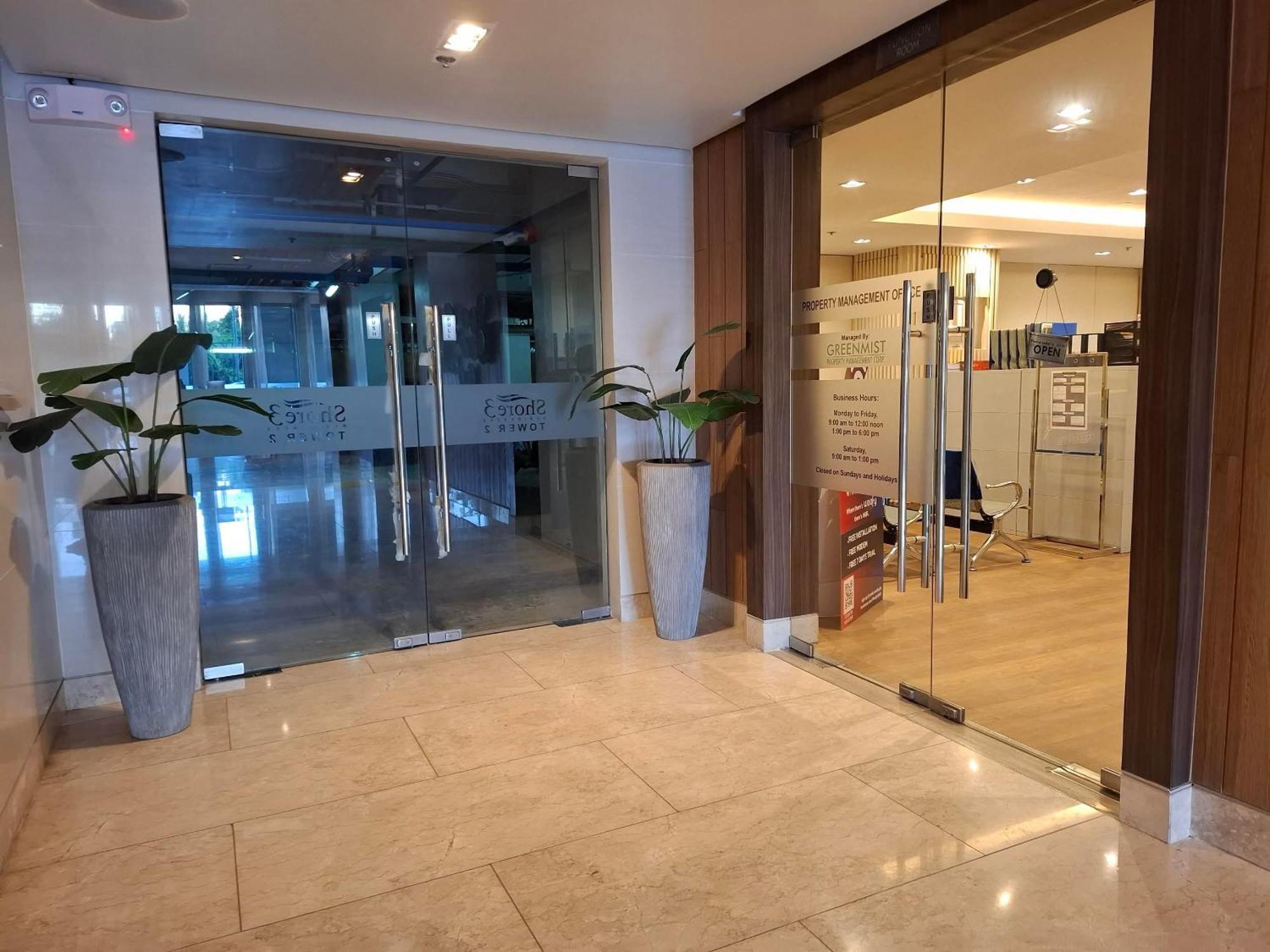 Shore 1 & 3 Residences Moa 1Br With Balcony By Darpm Manila Eksteriør billede